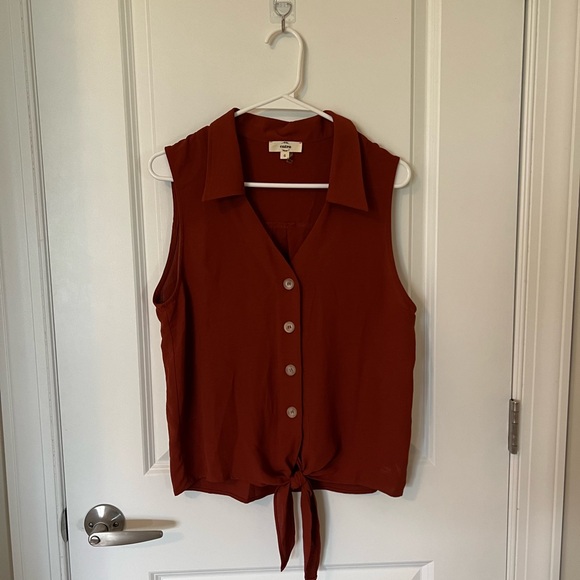 entro Tops - Entro Sleeveless Button Down Top